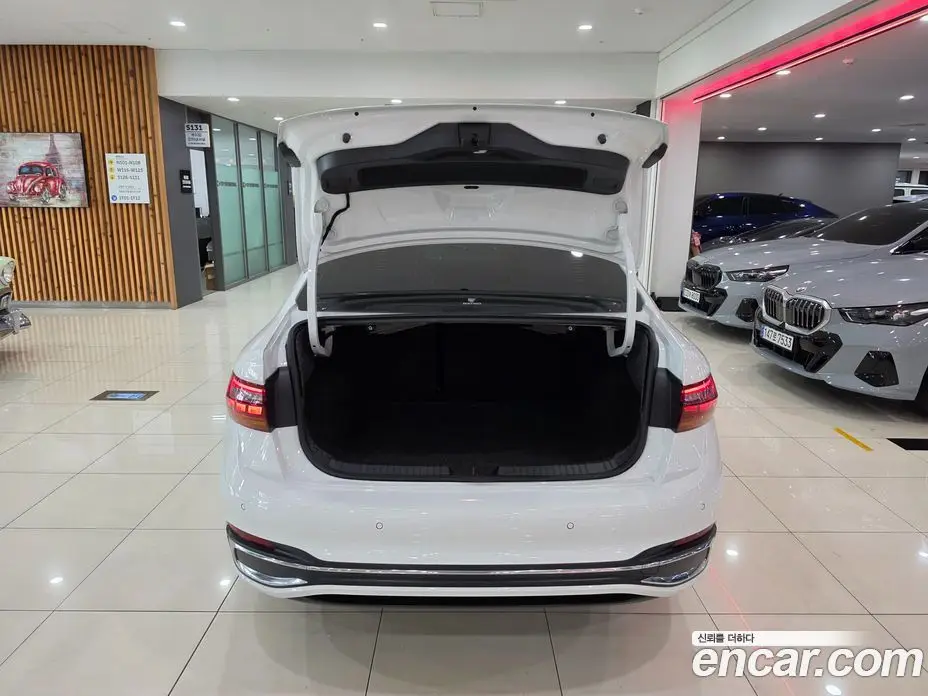 Volkswagen Jetta 2022 1.5 автомат (гидро), фото 14 Volkswagen Jetta 2022 1.5 автомат (гидро), фото 14