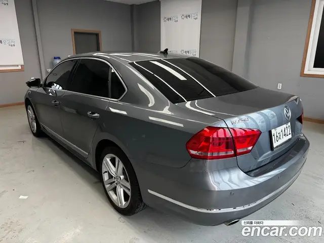 Volkswagen Passat 2015 2.0 автомат (гидро), миниатюра 2
