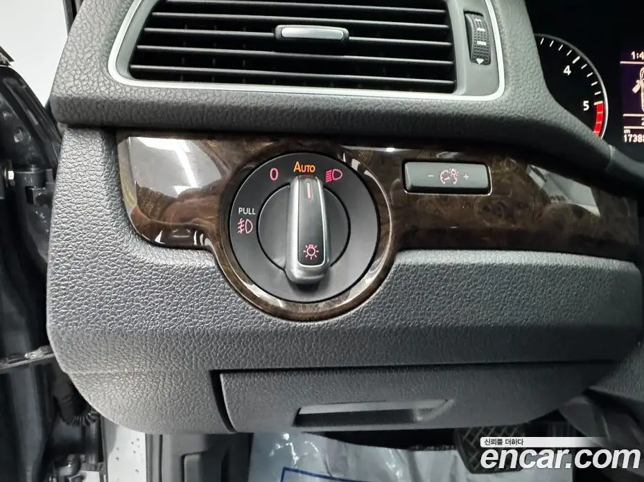 Volkswagen Passat 2015 2.0 автомат (гидро), фото 12