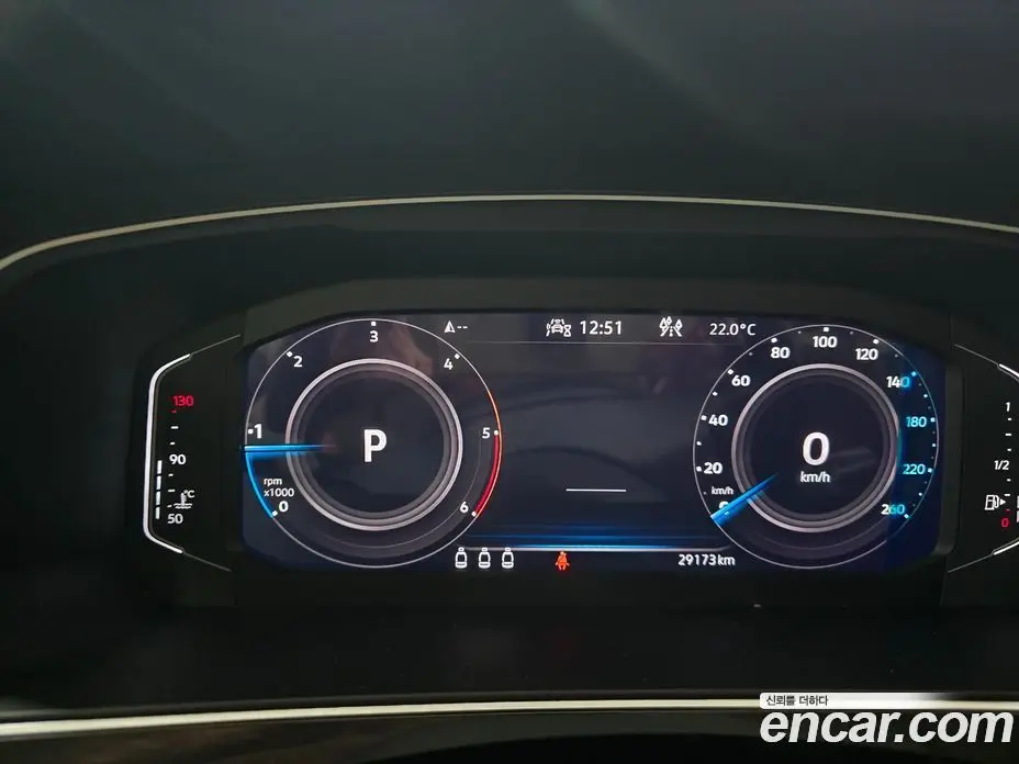 Volkswagen Tiguan 2023 2.0 автомат (гидро), фото 18 Volkswagen Tiguan 2023 2.0 автомат (гидро), фото 18