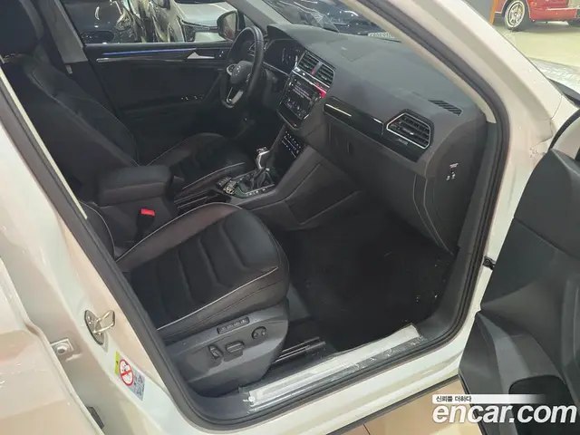 Volkswagen Tiguan 2023 2.0 автомат (гидро), миниатюра 9 Volkswagen Tiguan 2023 2.0 автомат (гидро), миниатюра 9