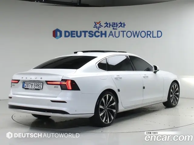 Volvo S90 2025 2.0 автомат (гидро), миниатюра 2