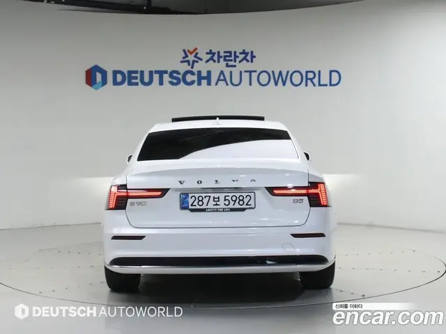 Volvo S90 2025 2.0 автомат (гидро), миниатюра 4