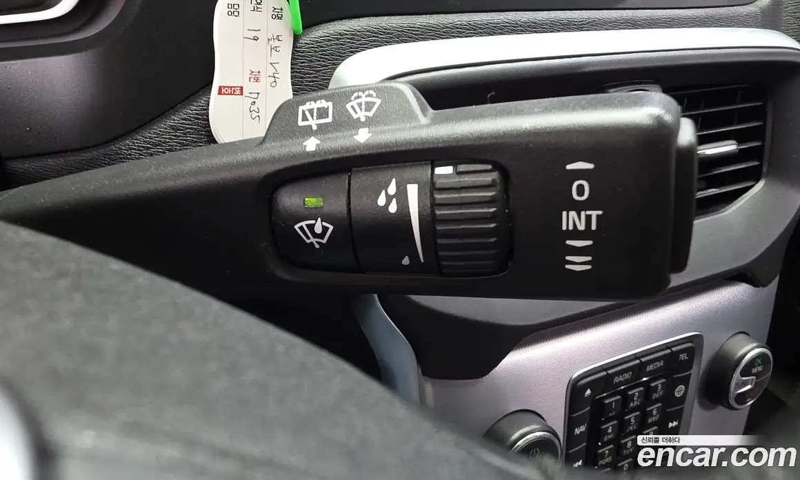Volvo V40 2019 2.0 автомат (гидро), фото 16 Volvo V40 2019 2.0 автомат (гидро), фото 16