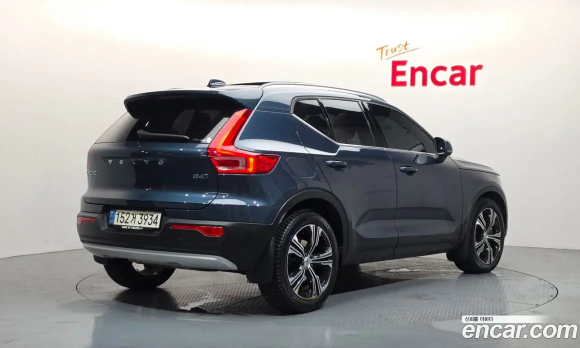Volvo XC40 2021 2.0 автомат (гидро), фото 2 Volvo XC40 2021 2.0 автомат (гидро), фото 2