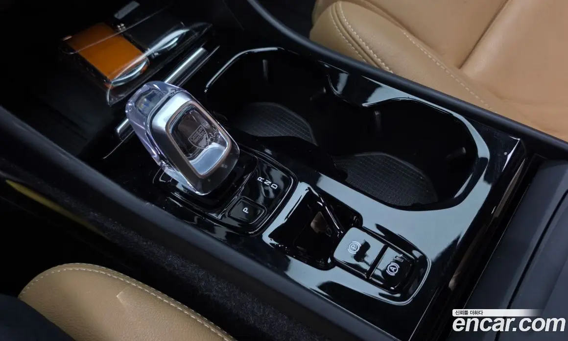 Volvo XC40 2021 2.0 автомат (гидро), фото 12 Volvo XC40 2021 2.0 автомат (гидро), фото 12