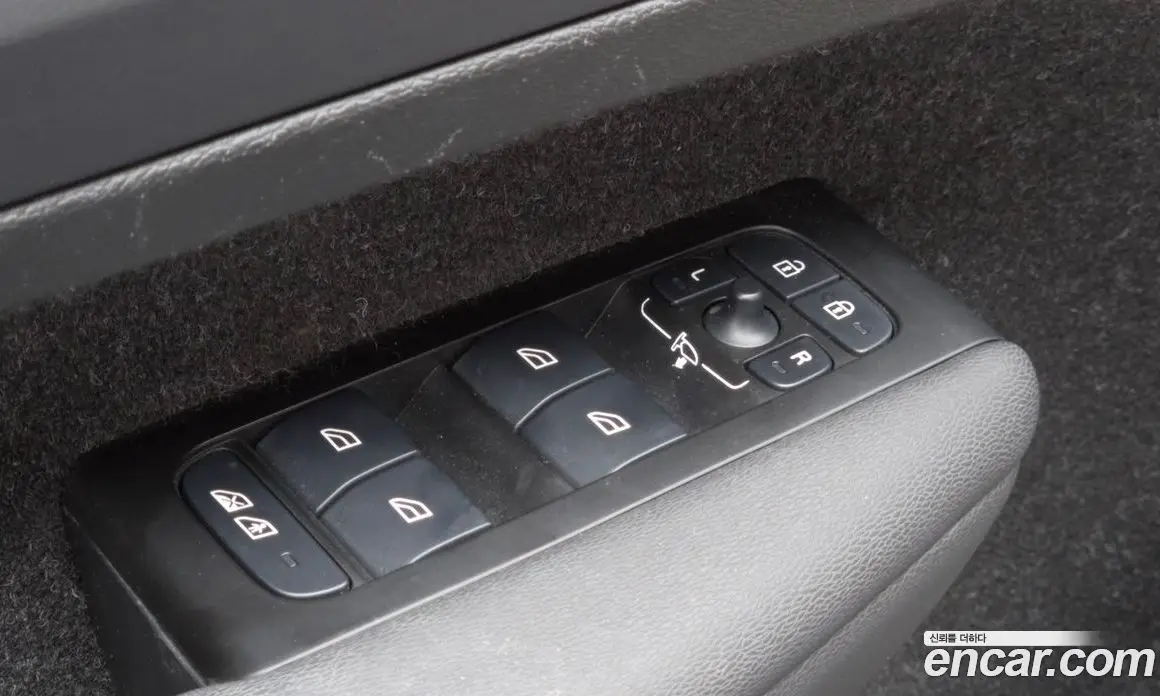 Volvo XC40 2021 2.0 автомат (гидро), фото 25 Volvo XC40 2021 2.0 автомат (гидро), фото 25