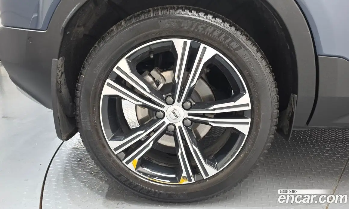 Volvo XC40 2021 2.0 автомат (гидро), фото 5 Volvo XC40 2021 2.0 автомат (гидро), фото 5