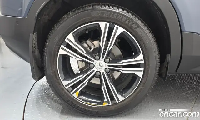 Volvo XC40 2021 2.0 автомат (гидро), миниатюра 5 Volvo XC40 2021 2.0 автомат (гидро), миниатюра 5
