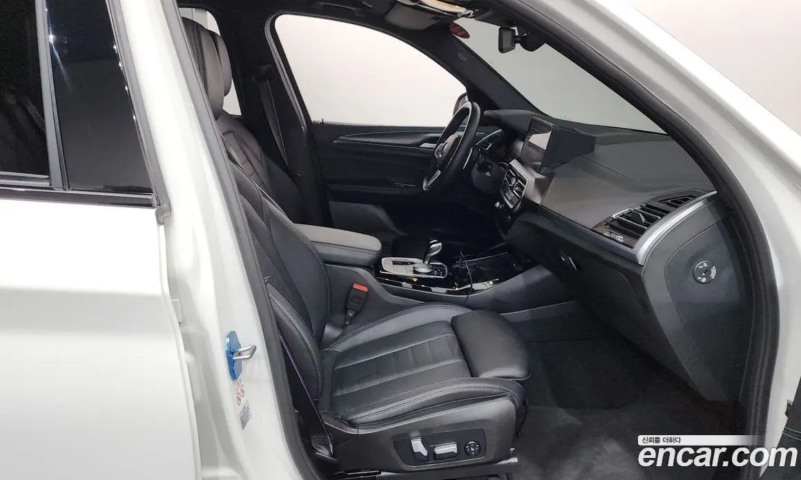 BMW X3 2023 2.0 автомат (гидро), фото 16