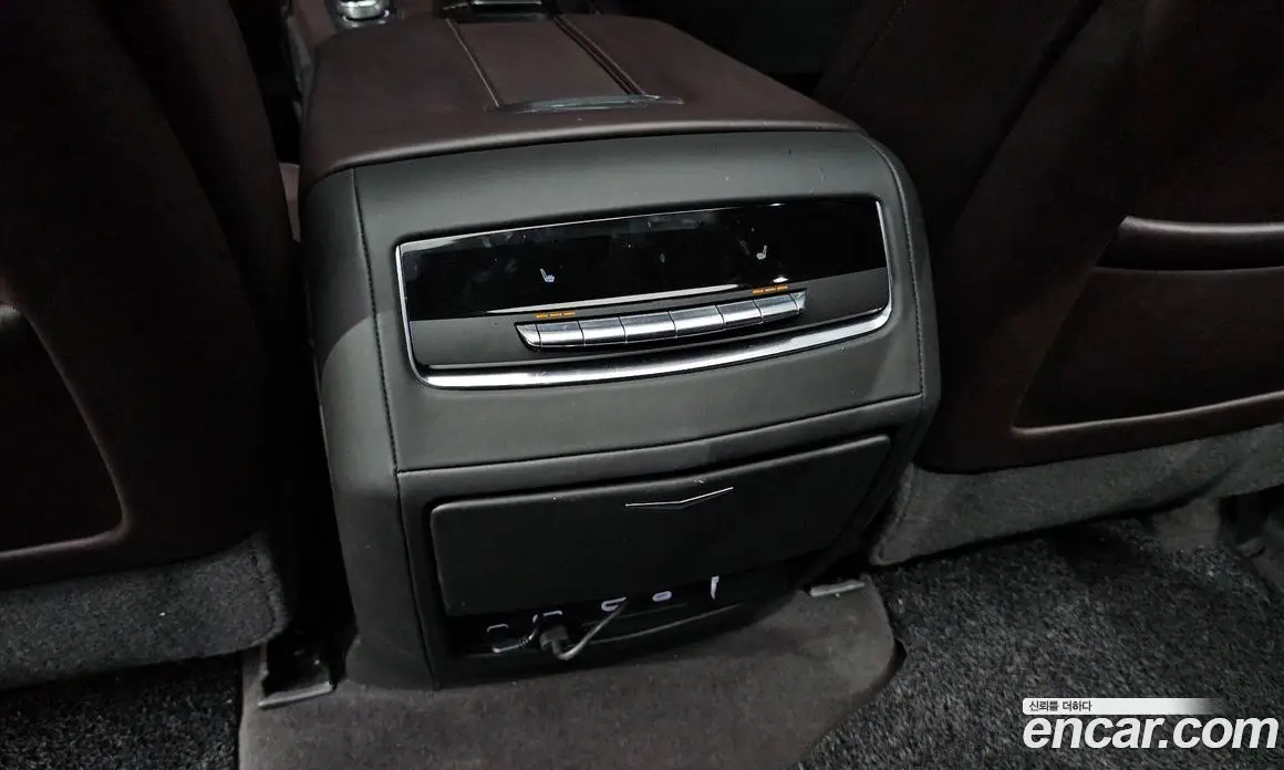 Cadillac Escalade 2022 6.2 автомат (гидро), фото 31