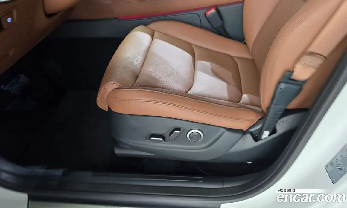 Genesis GV70 2024 2.5 автомат (гидро), фото 31