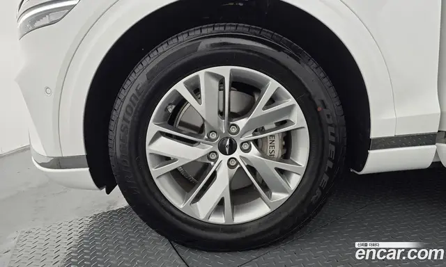 Genesis GV70 2024 2.5 автомат (гидро), миниатюра 5