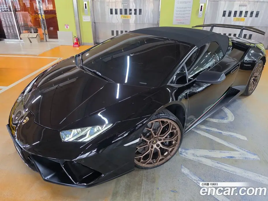 Lamborghini Huracan 2019 5.2 автомат (гидро), фото 17 Lamborghini Huracan 2019 5.2 автомат (гидро), фото 17