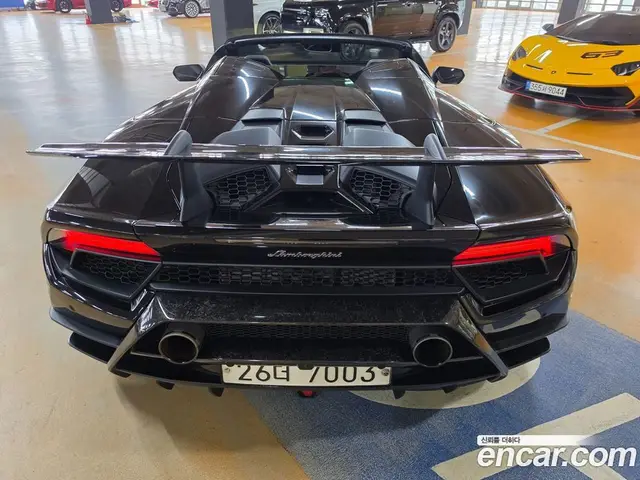 Lamborghini Huracan 2019 5.2 автомат (гидро), миниатюра 4 Lamborghini Huracan 2019 5.2 автомат (гидро), миниатюра 4