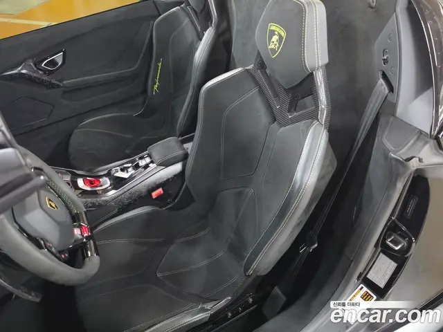 Lamborghini Huracan 2019 5.2 автомат (гидро), миниатюра 6 Lamborghini Huracan 2019 5.2 автомат (гидро), миниатюра 6