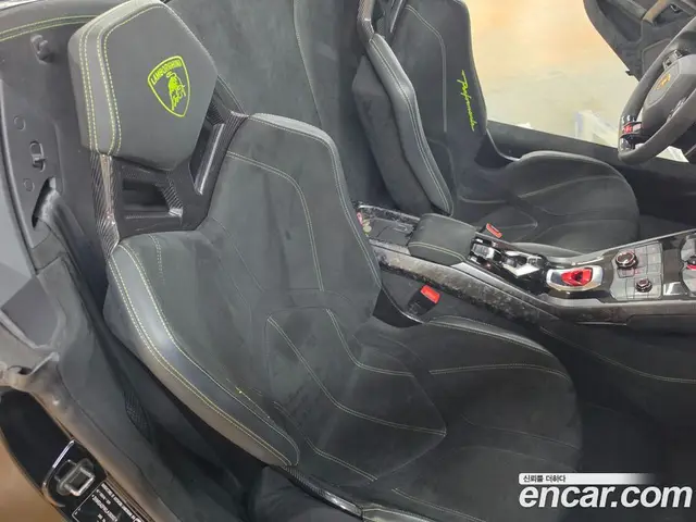 Lamborghini Huracan 2019 5.2 автомат (гидро), миниатюра 7 Lamborghini Huracan 2019 5.2 автомат (гидро), миниатюра 7