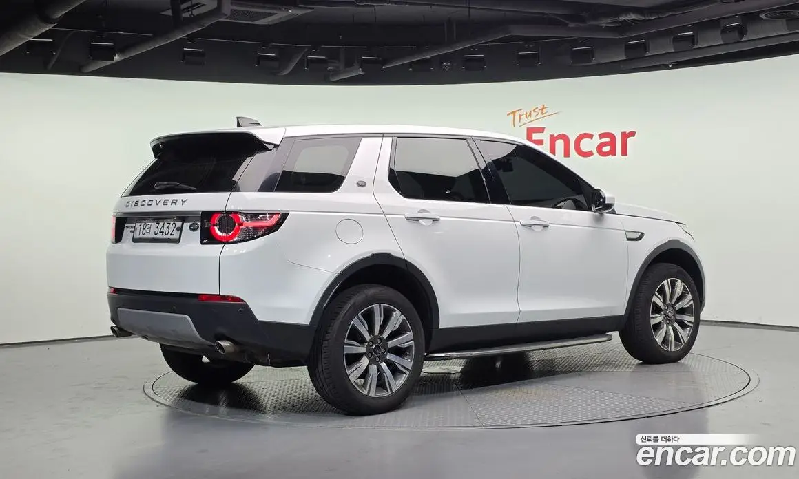Land Rover Discovery Sport 2019 2.0 автомат (гидро), фото 2 Land Rover Discovery Sport 2019 2.0 автомат (гидро), фото 2