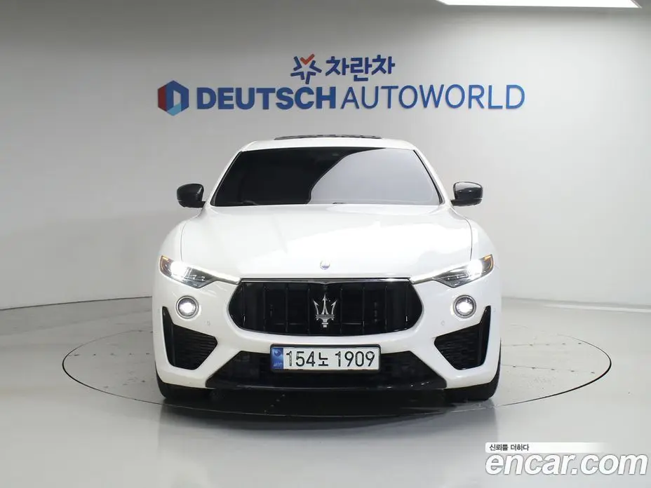 Maserati Levante 2020 3.0 автомат (гидро), фото 4 Maserati Levante 2020 3.0 автомат (гидро), фото 4