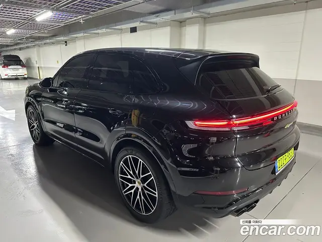 Porsche Cayenne 2025 3.0 автомат (гидро), миниатюра 2