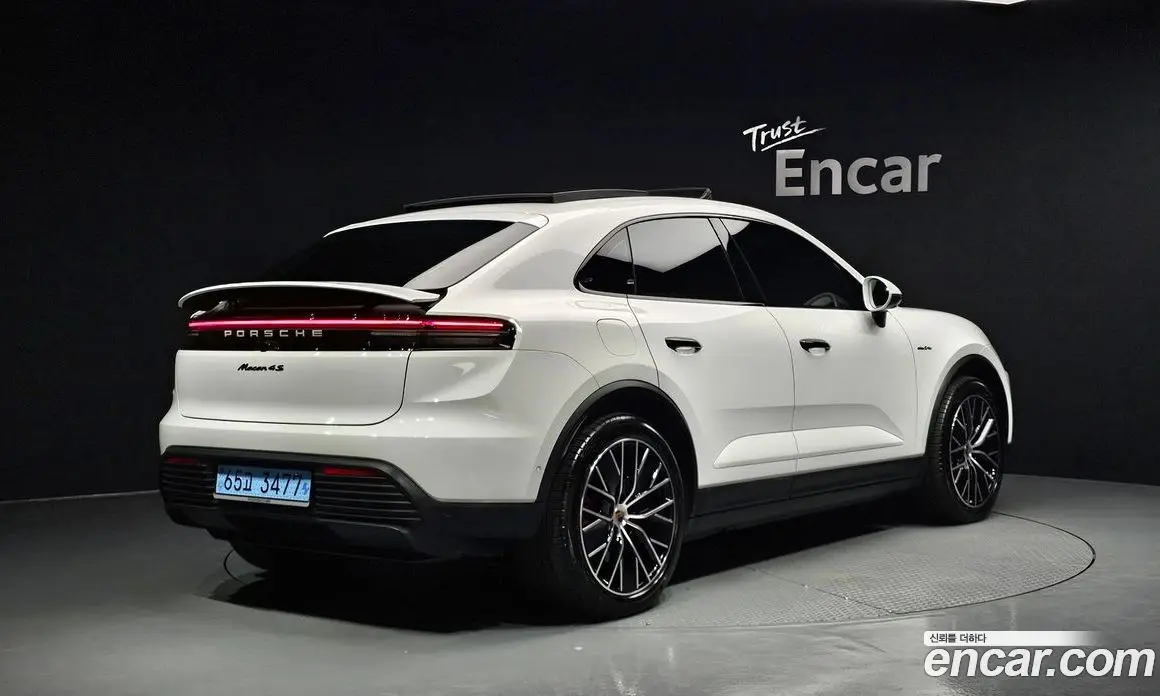 Porsche Macan 2025 0.2 автомат (гидро), фото 2 Porsche Macan 2025 0.2 автомат (гидро), фото 2