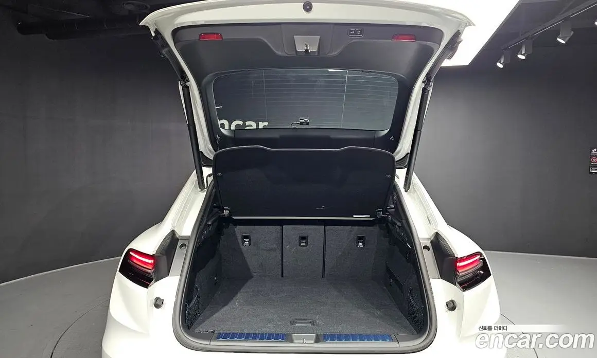 Porsche Macan 2025 0.2 автомат (гидро), фото 20 Porsche Macan 2025 0.2 автомат (гидро), фото 20