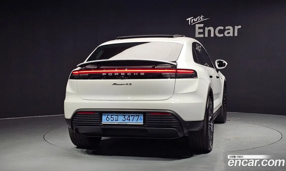 Porsche Macan 2025 0.2 автомат (гидро), фото 4 Porsche Macan 2025 0.2 автомат (гидро), фото 4