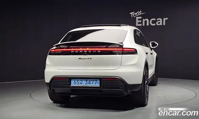 Porsche Macan 2025 0.2 автомат (гидро), миниатюра 4 Porsche Macan 2025 0.2 автомат (гидро), миниатюра 4