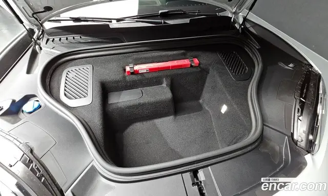 Porsche Macan 2025 0.2 автомат (гидро), миниатюра 6 Porsche Macan 2025 0.2 автомат (гидро), миниатюра 6