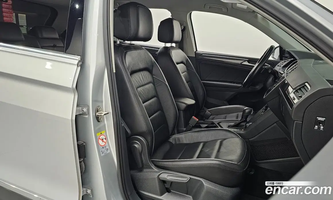 Volkswagen Tiguan 2019 2.0 автомат (гидро), фото 15