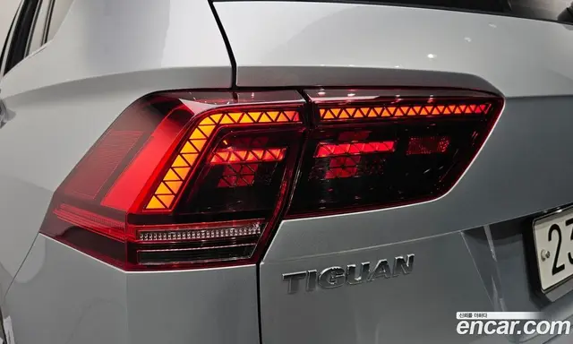 Volkswagen Tiguan 2019 2.0 автомат (гидро), миниатюра 8