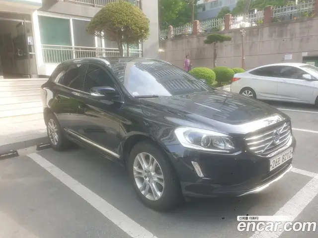Volvo XC60 2013 2.0 автомат (гидро), миниатюра 4 Volvo XC60 2013 2.0 автомат (гидро), миниатюра 4