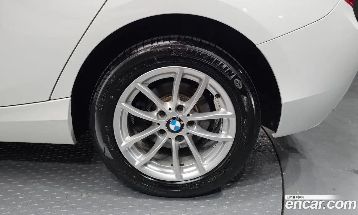 BMW 1 серия 2013 2.0 автомат (гидро), фото 6 BMW 1 серия 2013 2.0 автомат (гидро), фото 6