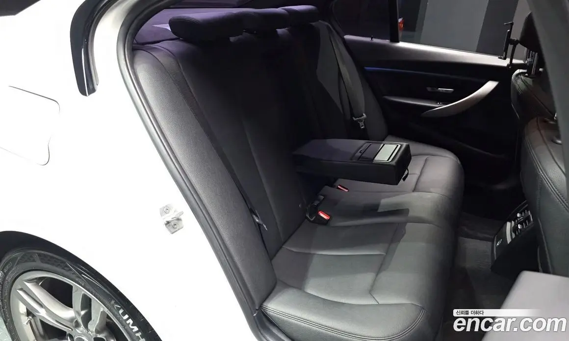 BMW 3 серия 2017 2.0 автомат (гидро), фото 12