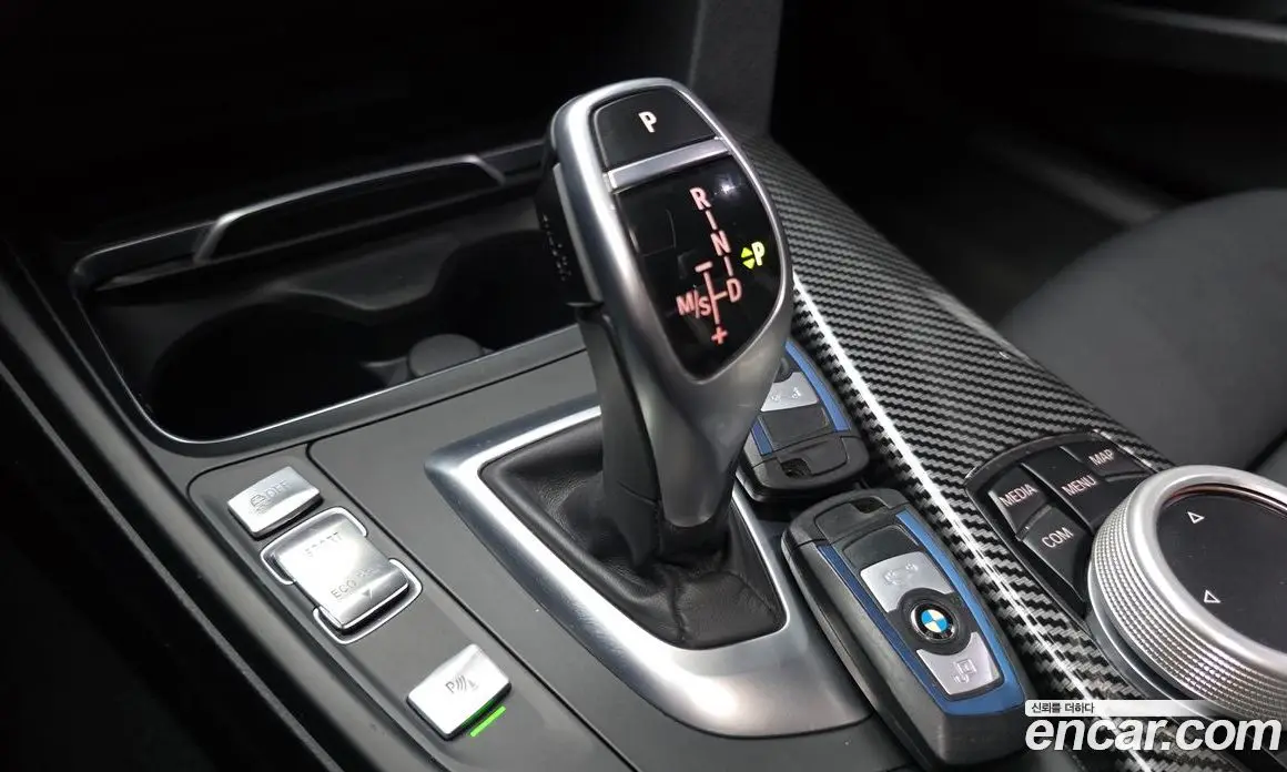 BMW 3 серия 2017 2.0 автомат (гидро), фото 9