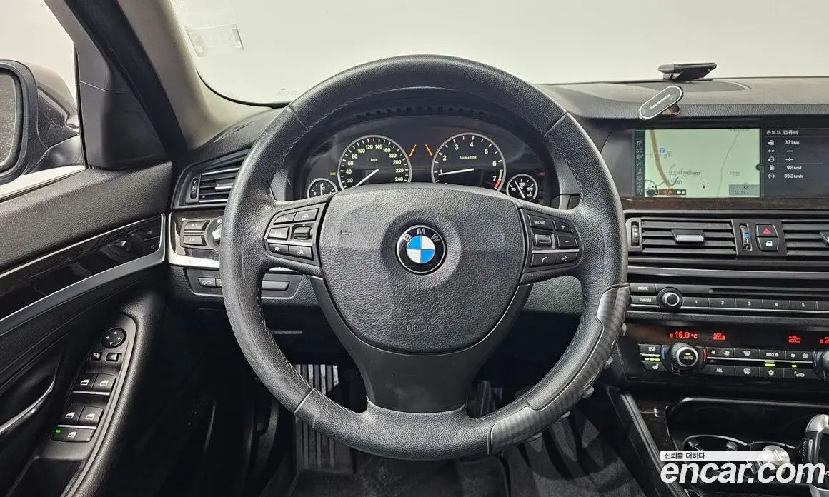 BMW 5 серия 2012 2.0 автомат (гидро), фото 17