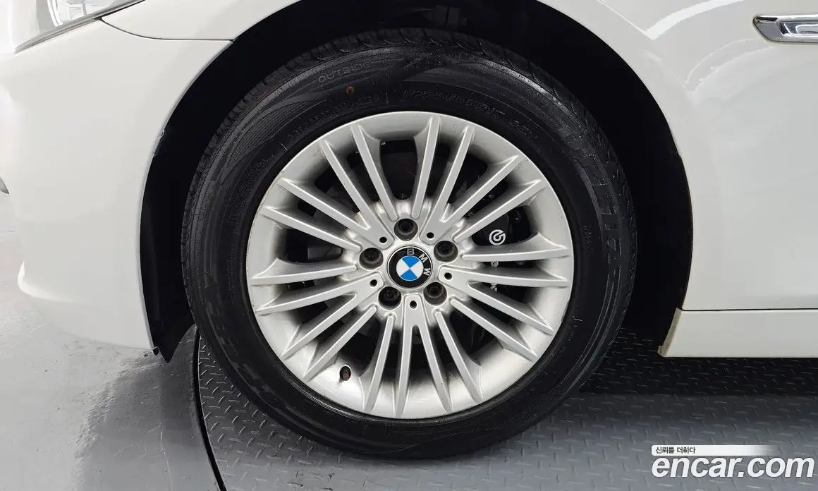 BMW 5 серия 2013 2.0 автомат (гидро), фото 5