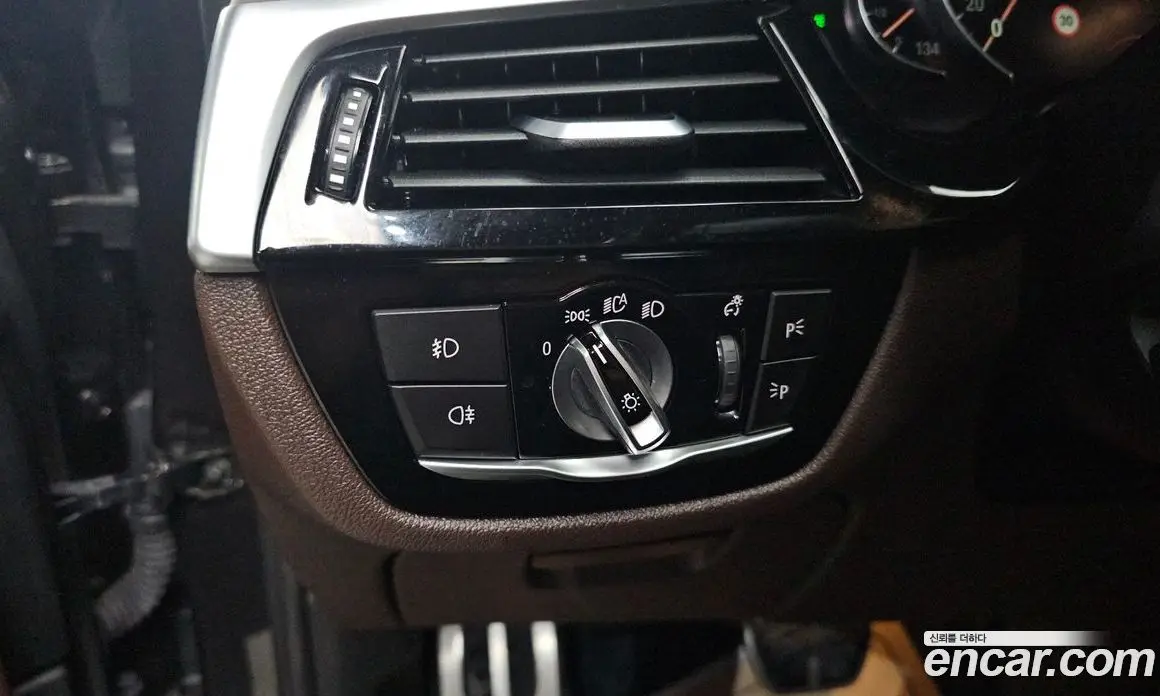 BMW 5 серия 2017 2.0 автомат (гидро), фото 13