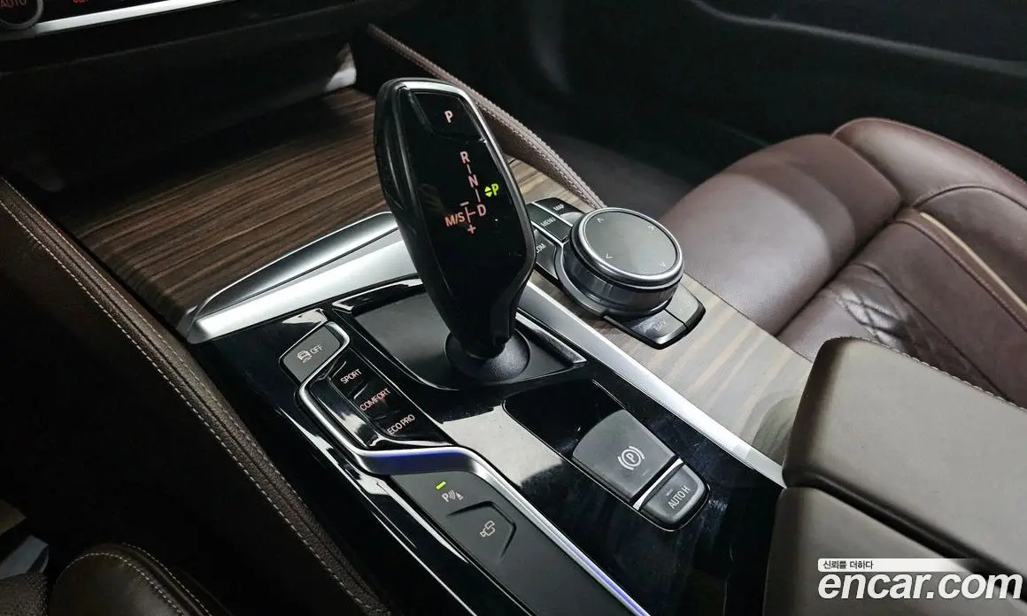 BMW 5 серия 2017 2.0 автомат (гидро), фото 9