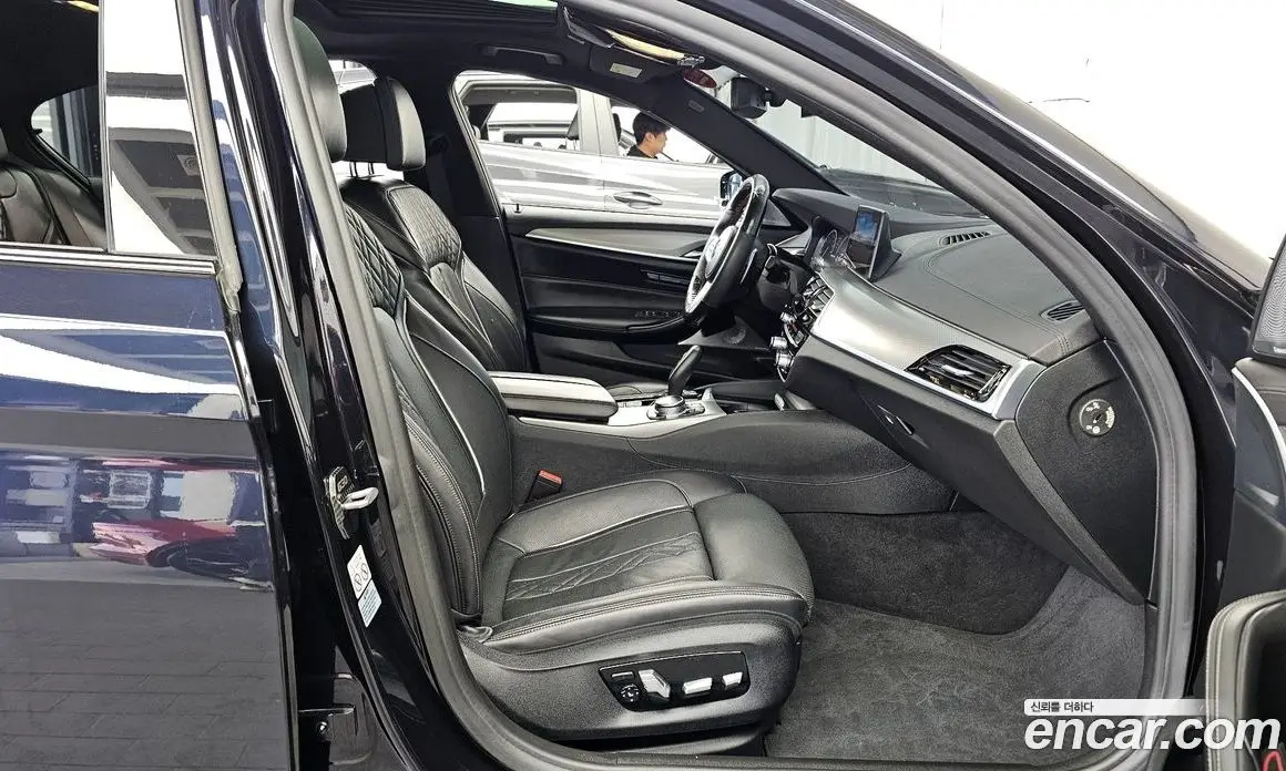 BMW 5 серия 2019 3.0 автомат (гидро), фото 17 BMW 5 серия 2019 3.0 автомат (гидро), фото 17