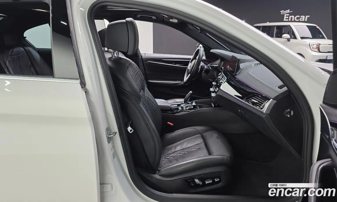 BMW 5 серия 2019 2.0 автомат (гидро), фото 17