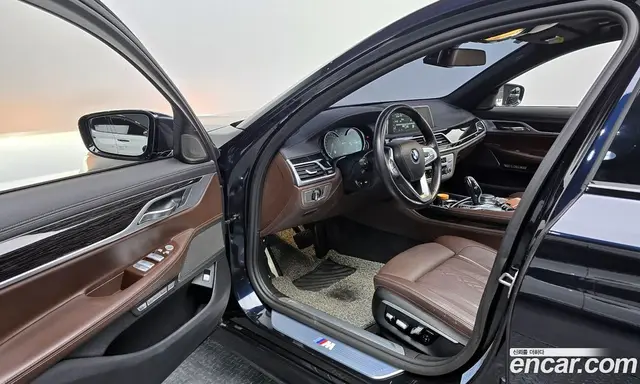 BMW 7 серия 2017 2.0 автомат (гидро), миниатюра 12