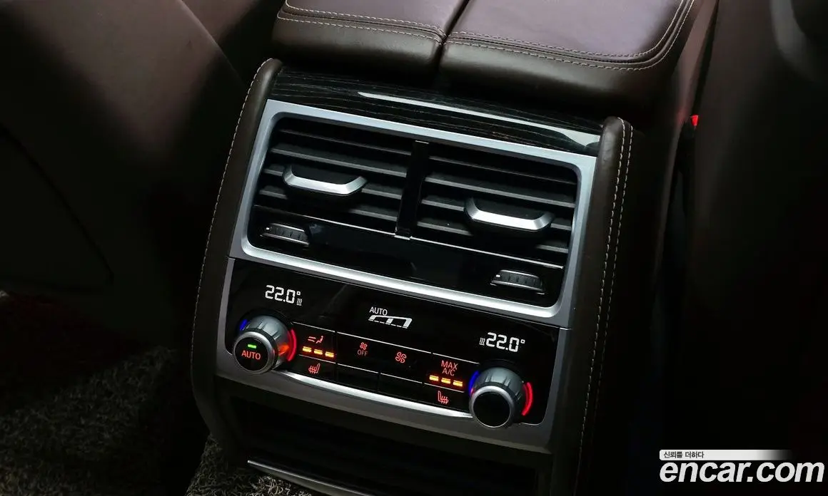 BMW 7 серия 2017 2.0 автомат (гидро), фото 28