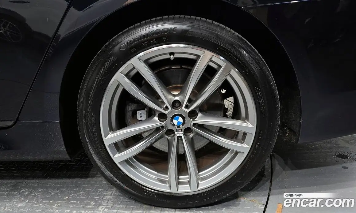 BMW 7 серия 2017 2.0 автомат (гидро), фото 6