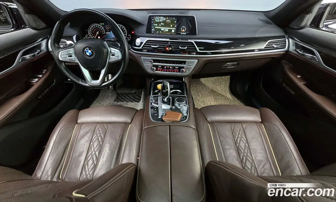 BMW 7 серия 2017 2.0 автомат (гидро), фото 9