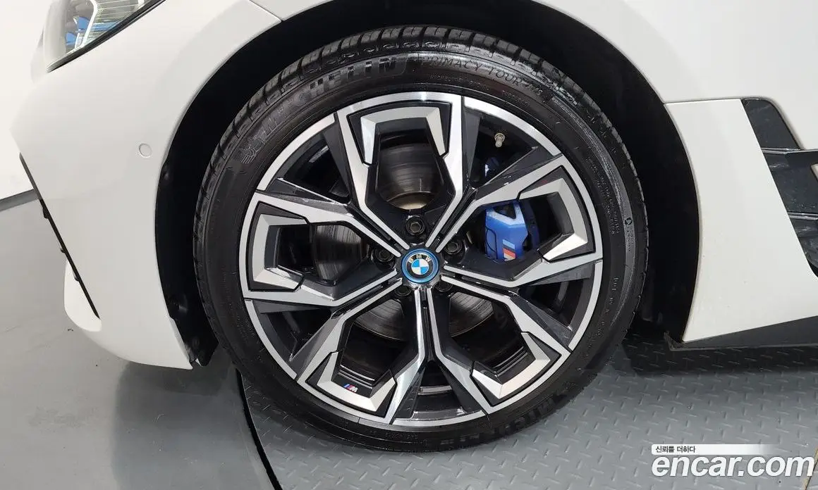 BMW i4 2022 0.2 автомат (гидро), фото 5