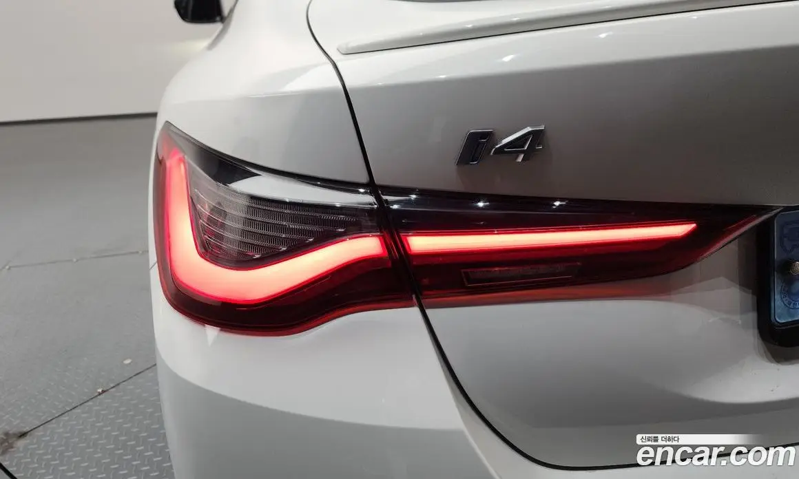 BMW i4 2022 0.2 автомат (гидро), фото 9