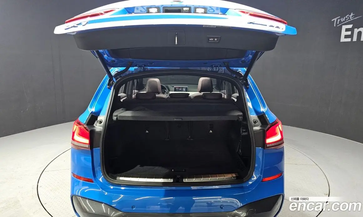 BMW X1 2022 2.0 автомат (гидро), фото 20
