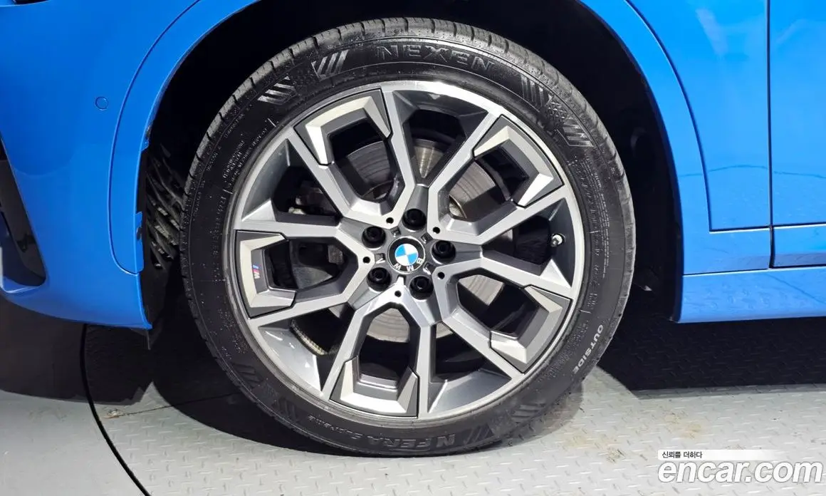 BMW X1 2022 2.0 автомат (гидро), фото 5