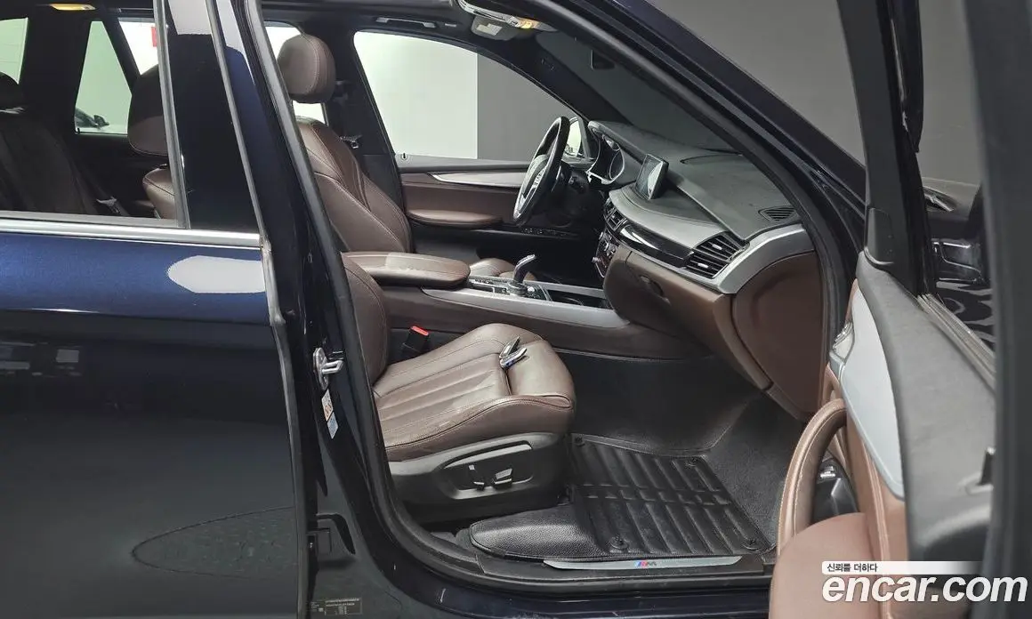 BMW X5 2018 3.0 автомат (гидро), фото 16